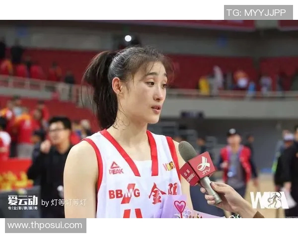 新疆男篮4罚不中，女篮王雪朦一秒绝杀